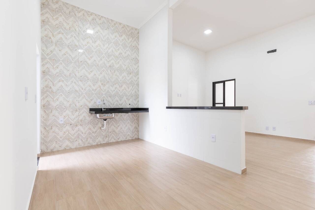 Casa Térrea Nova Venda ou Permuta no Jardim Satélite - São José dos Campos