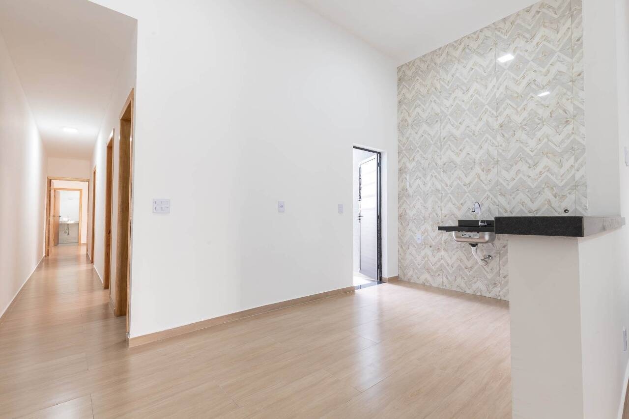 Casa Térrea Nova Venda ou Permuta no Jardim Satélite - São José dos Campos