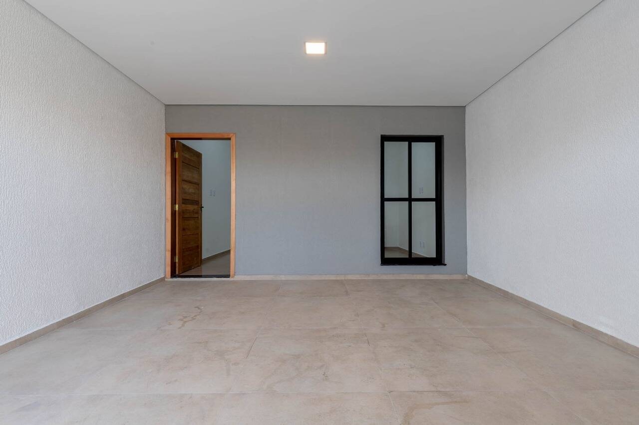 Casa Térrea Nova Venda ou Permuta no Jardim Satélite - São José dos Campos