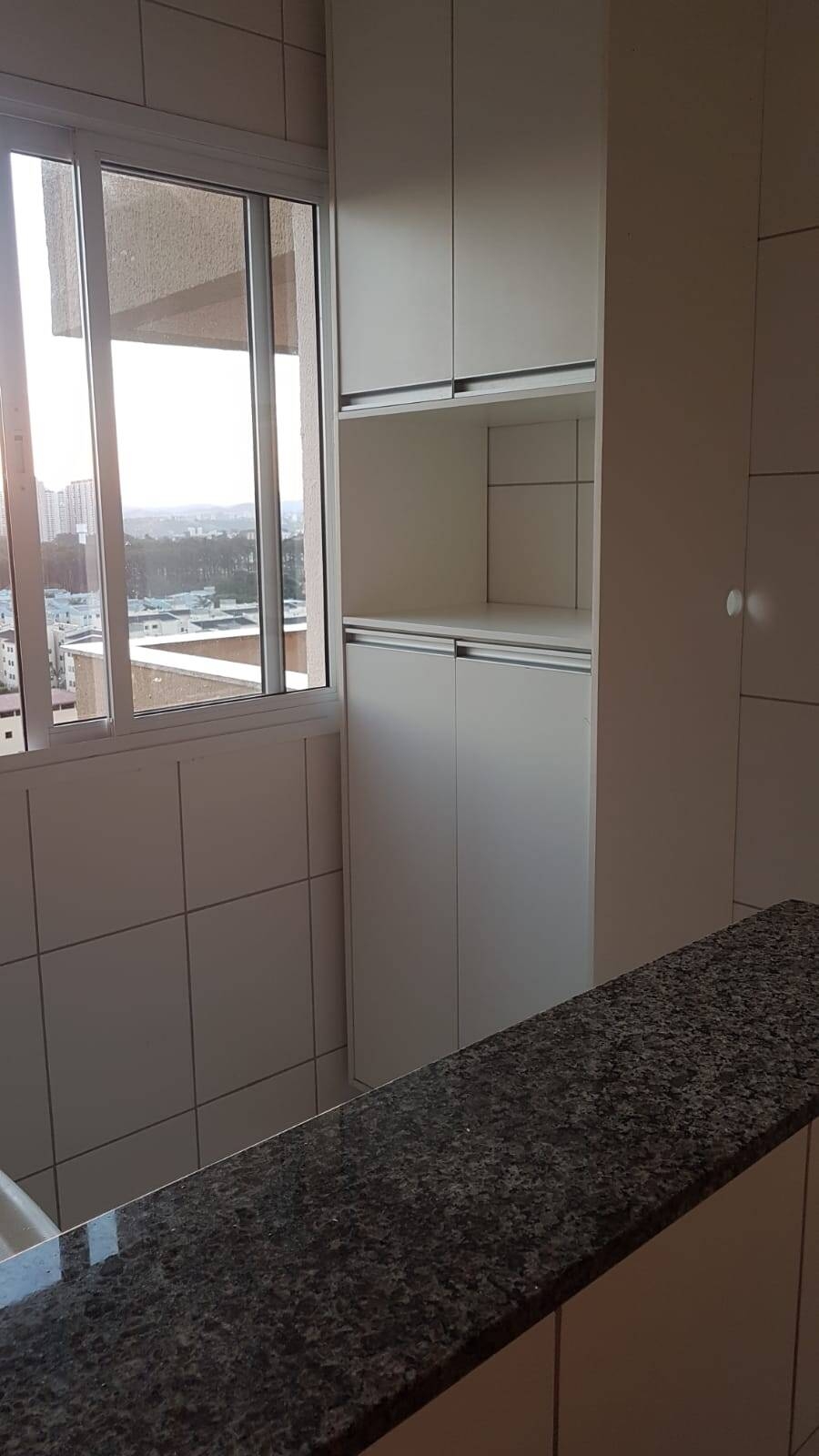Vende Apartamento Vista Livre 2 Dormitórios com Suíte – Parque Industrial