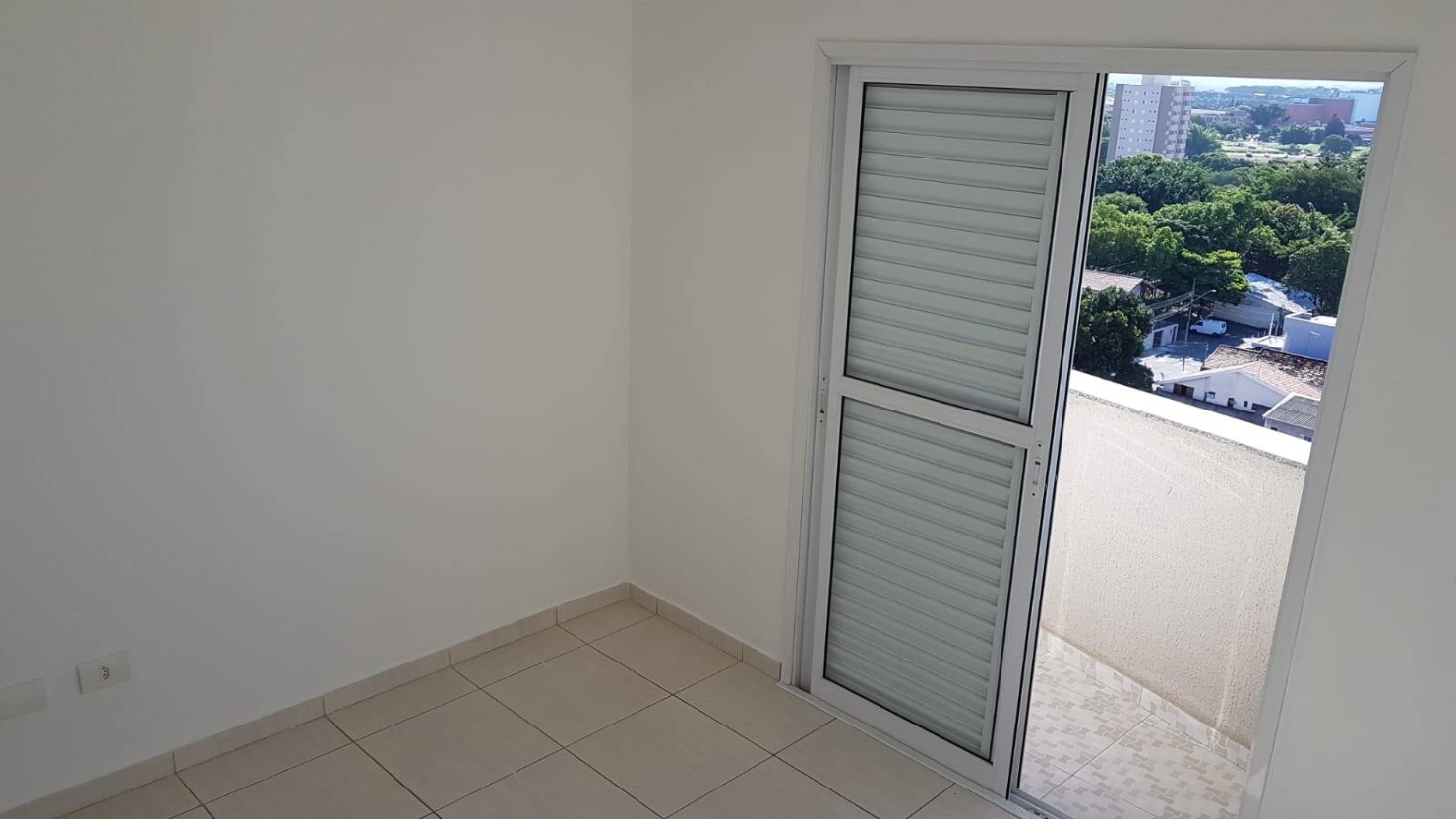 Vende Apartamento Vista Livre 2 Dormitórios com Suíte – Parque Industrial