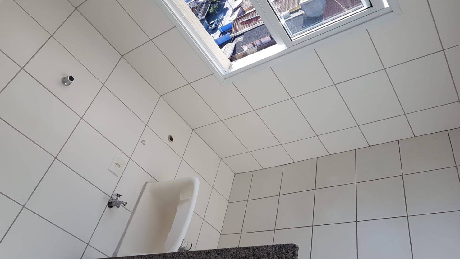 Vende Apartamento Vista Livre 2 Dormitórios com Suíte – Parque Industrial