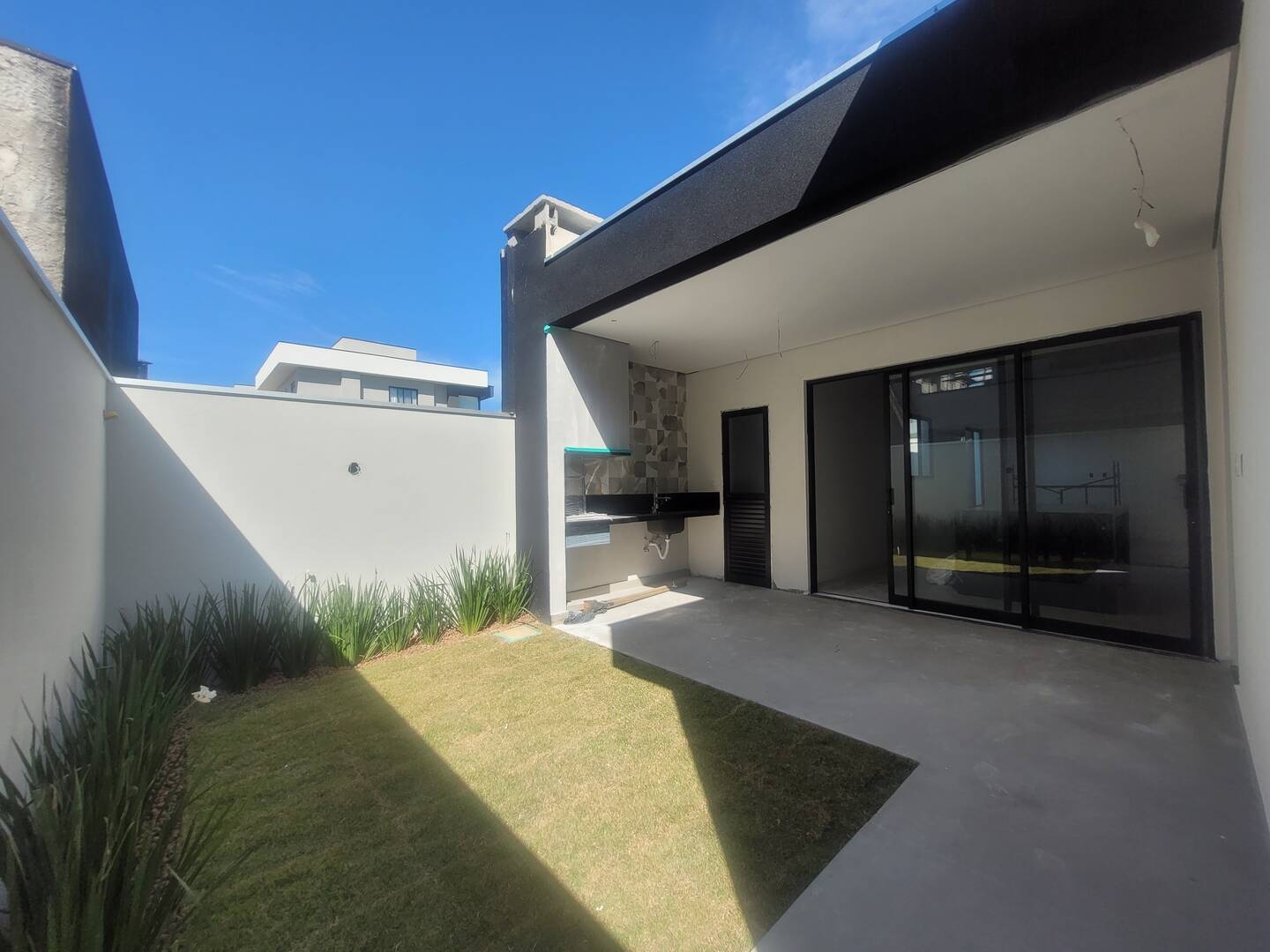 Casa Nova à Venda no Condomínio Reserva Aruãna, São José dos Campos
