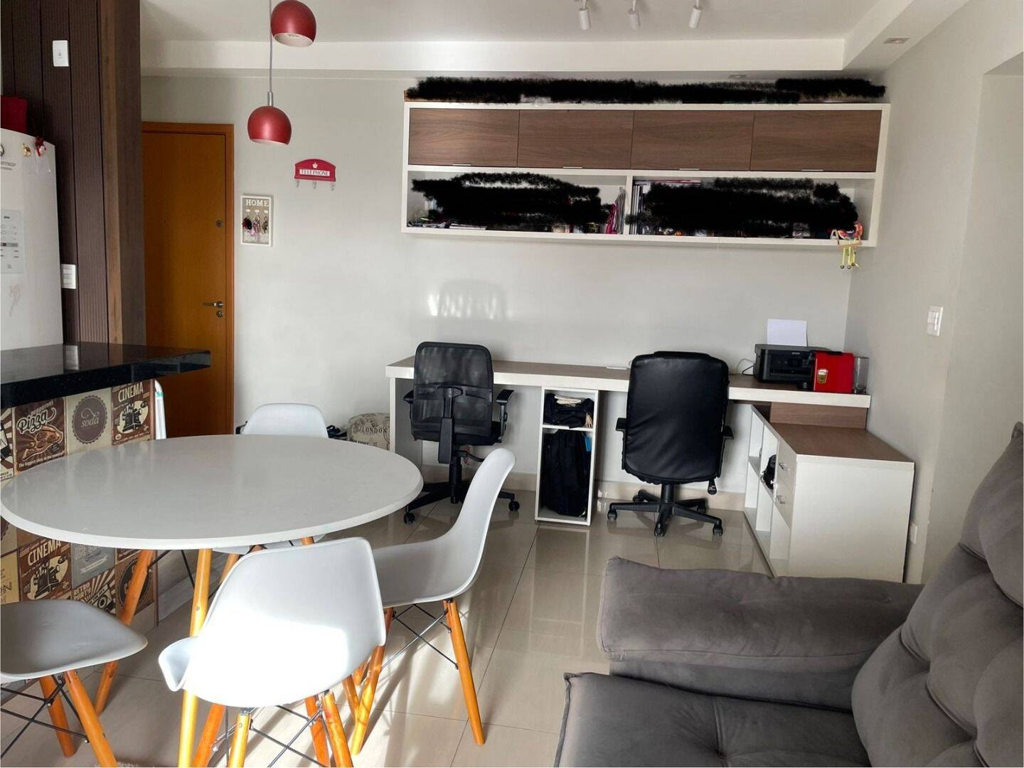 Apartamento á Venda com 2 Dormitórios e Suíte - Jardim das Indústrias