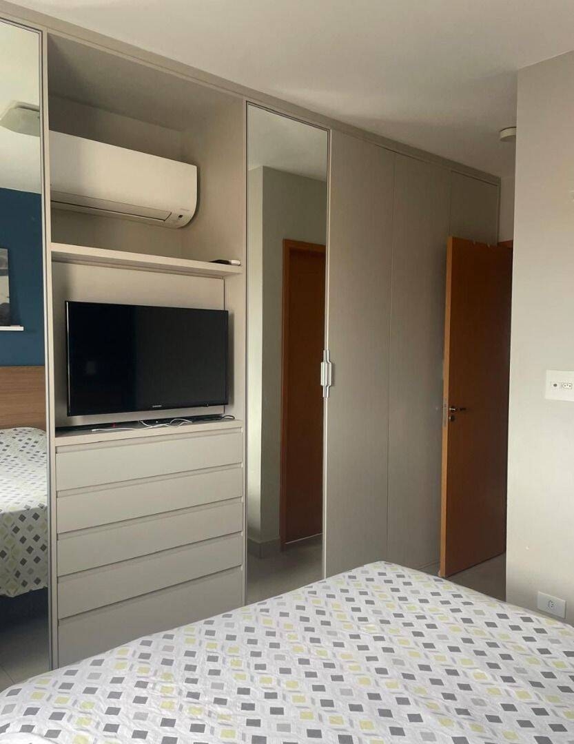 Apartamento á Venda com 2 Dormitórios e Suíte - Jardim das Indústrias