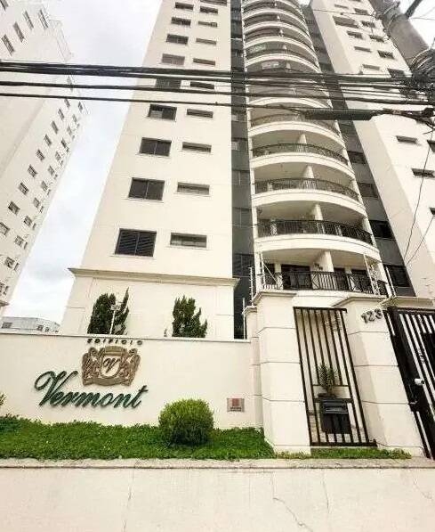 Apartamento de 3 Dormitórios à Venda no Bairro Vila Adyana