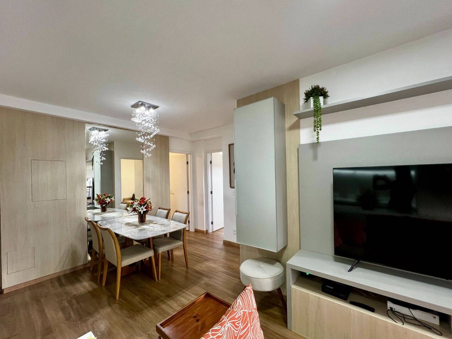Apartamento à Venda de 3 Dormitórios Suítes Vila Adyana São José dos Campos