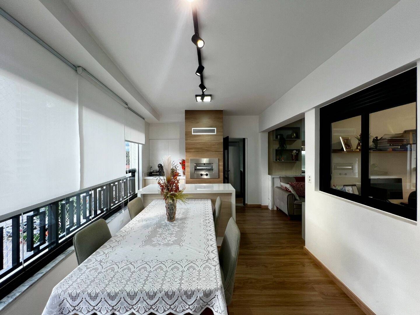 Apartamento à Venda de 3 Dormitórios Suítes Vila Adyana São José dos Campos