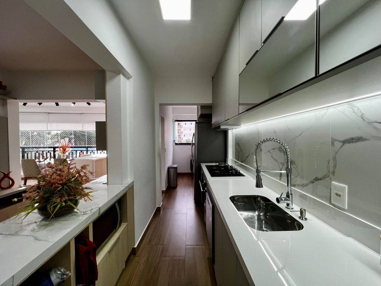 Apartamento à Venda de 3 Dormitórios Suítes Vila Adyana São José dos Campos