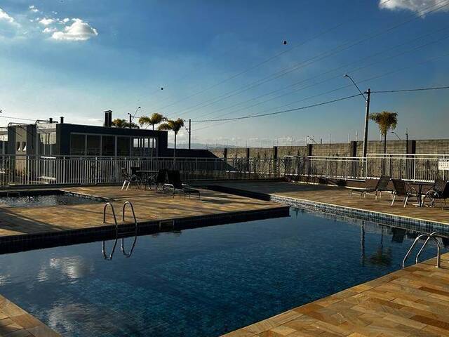 Casa para Venda em São José dos Campos - 3