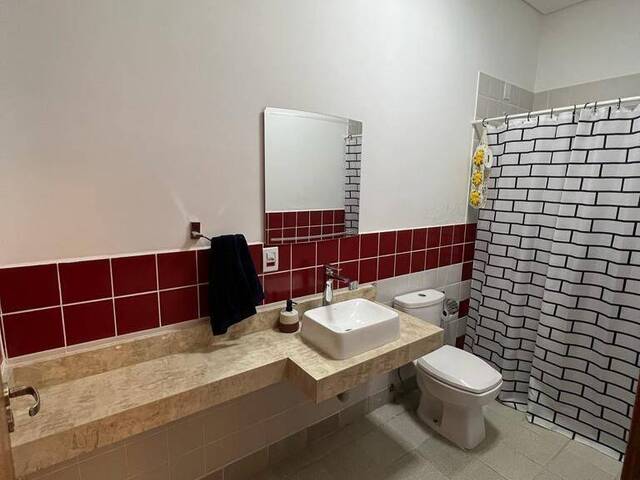 Sobrado para Venda em São José dos Campos - 4