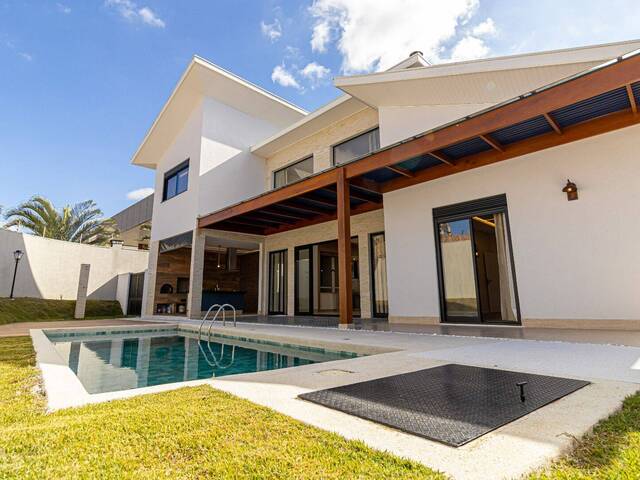 Sobrado para Venda em São José dos Campos - 3