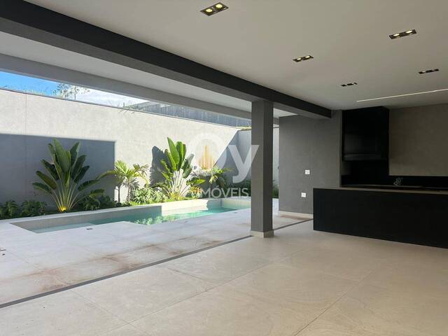 Sobrado para Venda em São José dos Campos - 4