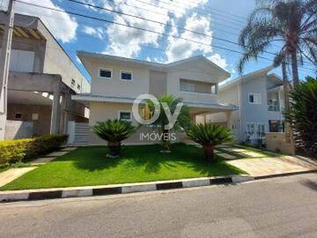 #664 - Sobrado para Locação em Jacareí - SP