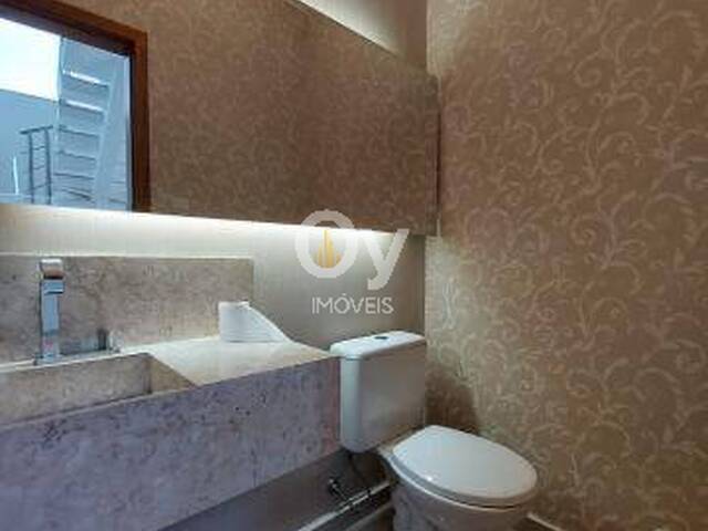 #664 - Sobrado para Locação em Jacareí - SP