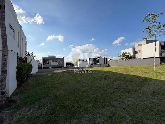 #717 - Área para Venda em São José dos Campos - SP - 2