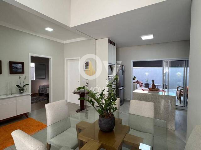 #728 - Casa para Venda em São José dos Campos - SP