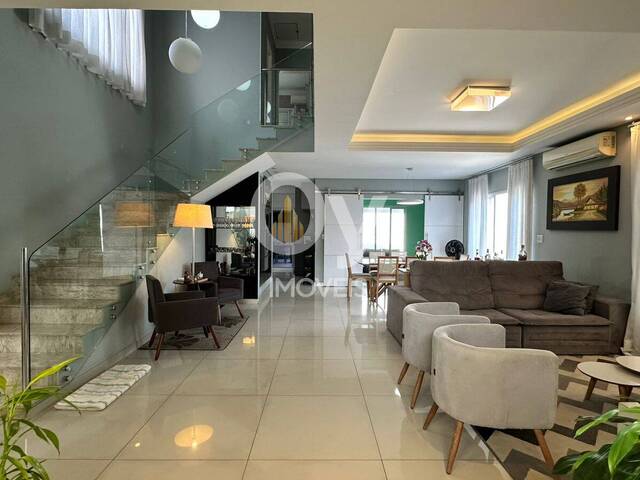 #721 - Sobrado para Venda em Jacareí - SP - 2