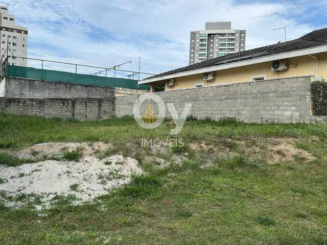 Terreno para Venda em Jacareí - 4