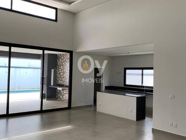 Casa para Venda em São José dos Campos - 3