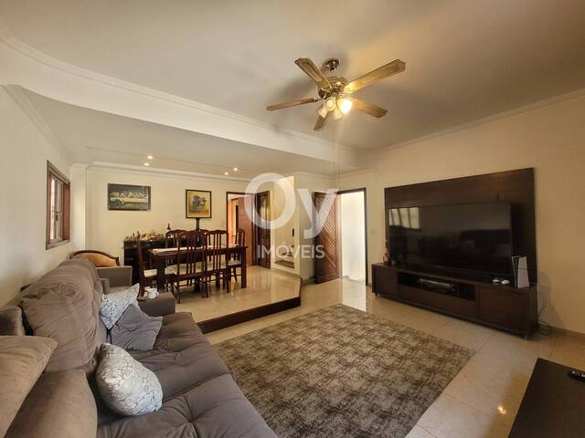 Casa para Venda em São José dos Campos - 3