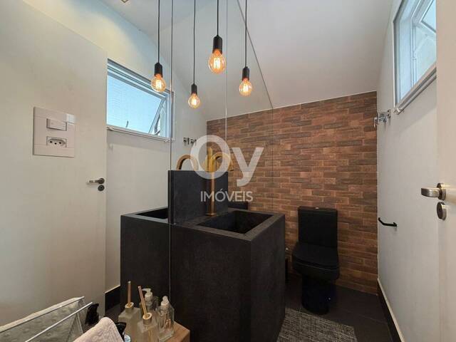 Casa para Venda em São José dos Campos - 4