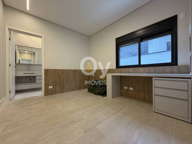 Casa para Venda em São José dos Campos - 3