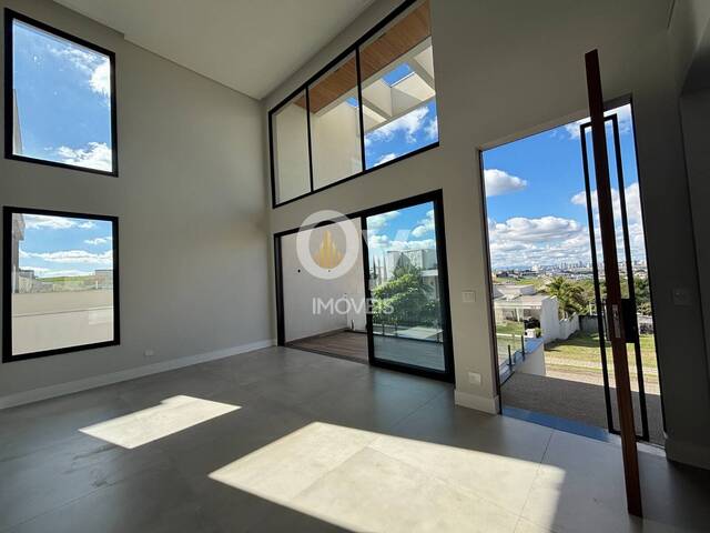 Casa para Venda em São José dos Campos - 3