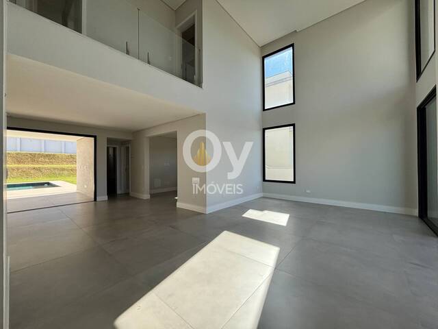 Casa para Venda em São José dos Campos - 2