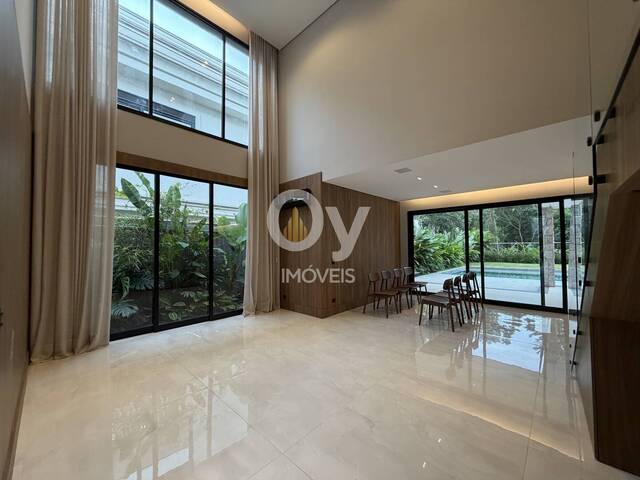 Casa para Venda em São José dos Campos - 2