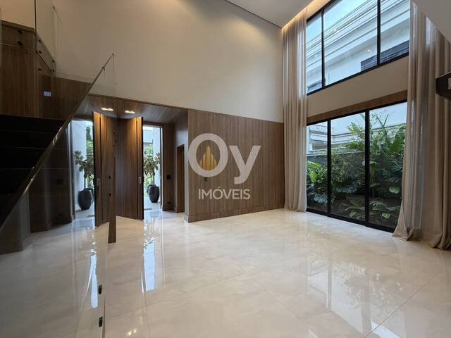 Casa para Venda em São José dos Campos - 3