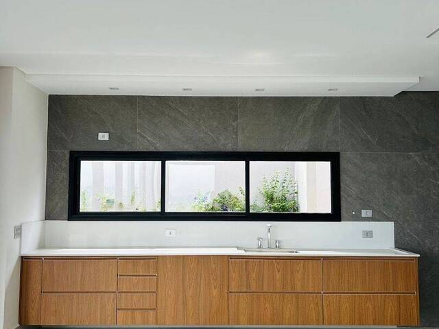 Sobrado para Venda em São José dos Campos - 3