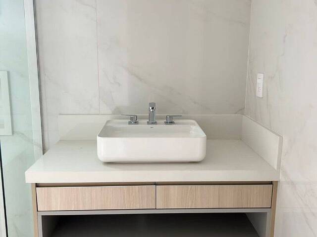 Sobrado para Venda em São José dos Campos - 5