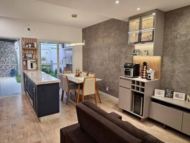 Sobrado para Venda em São José dos Campos - 2