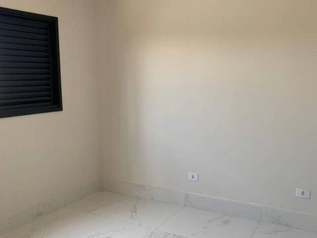 Sobrado para Venda em Jacareí - 5