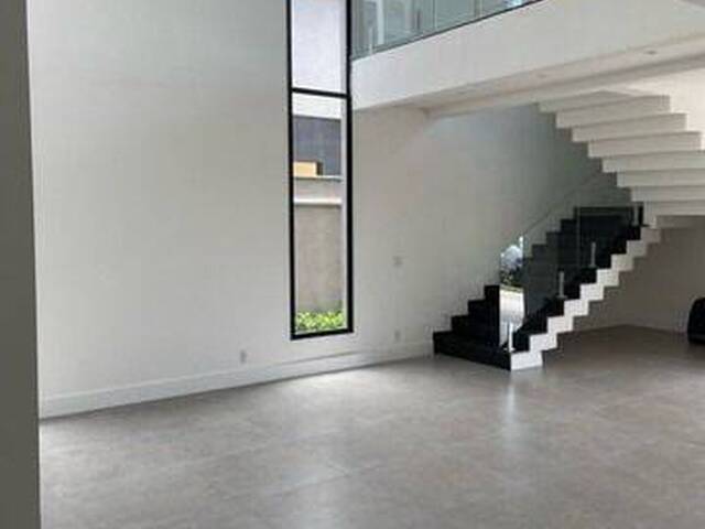 Sobrado para Venda em São José dos Campos - 5