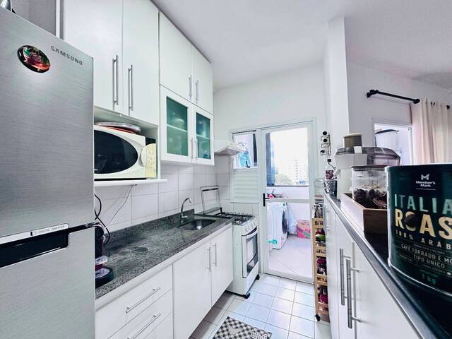 Apartamento para Venda em São José dos Campos - 2