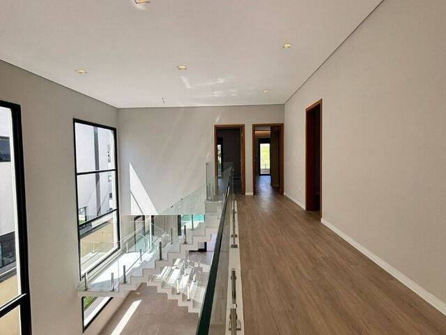 Sobrado para Venda em São José dos Campos - 5