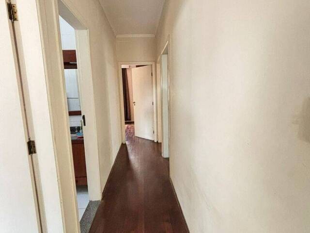 Casa para Venda em São José dos Campos - 4