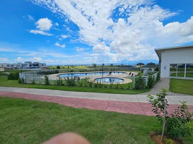 Terreno para Venda em São José dos Campos - 4