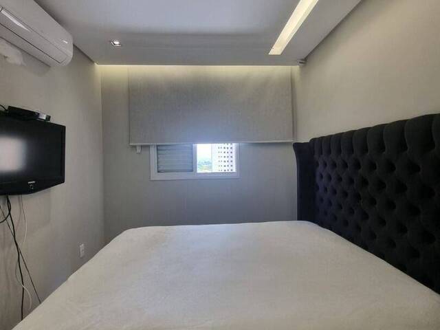 Apartamento para Venda em São José dos Campos - 2