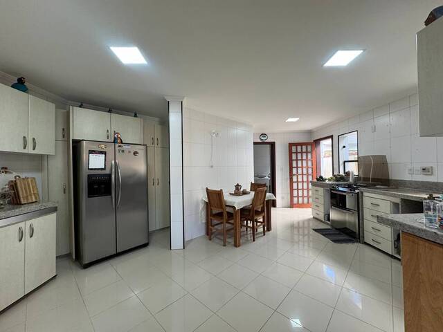 Casa para Venda em São José dos Campos - 5