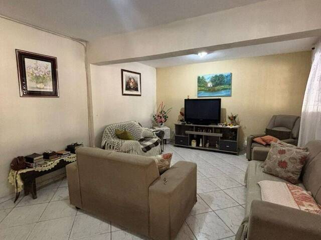 Casa para Venda em São José dos Campos - 4