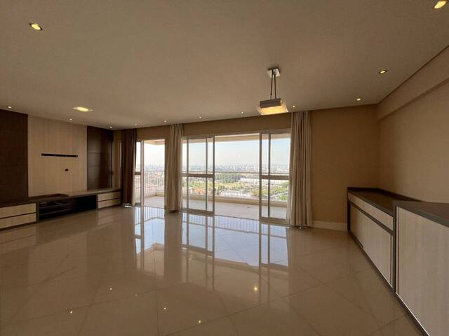 Apartamento para Venda em São José dos Campos - 2