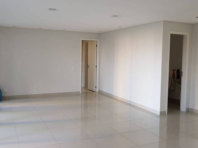 Apartamento para Venda em São José dos Campos - 3