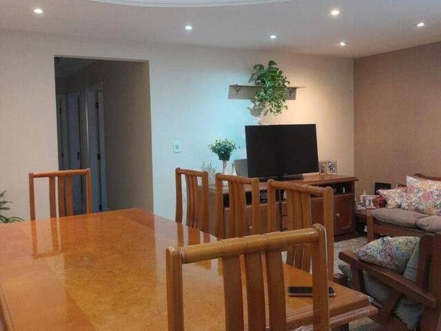 Apartamento para Venda em São José dos Campos - 3