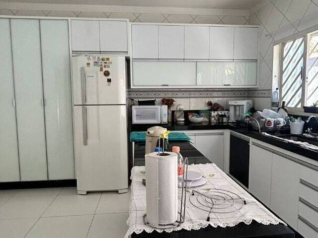 #SO0085 - Sobrado para Venda em Jacareí - SP - 2