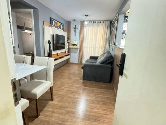 Apartamento para Venda em São José dos Campos - 2