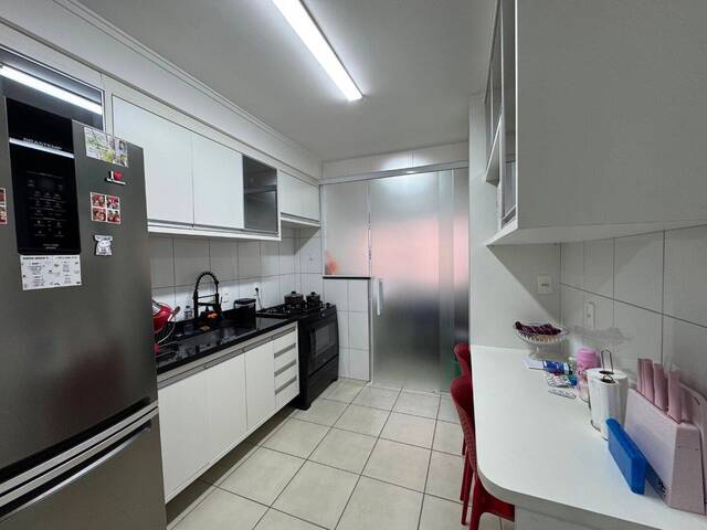 Apartamento para Venda em São José dos Campos - 2