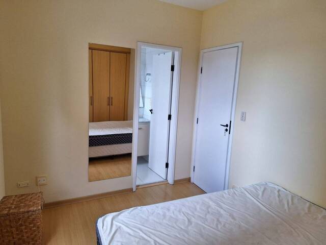 Apartamento para Venda em São José dos Campos - 2